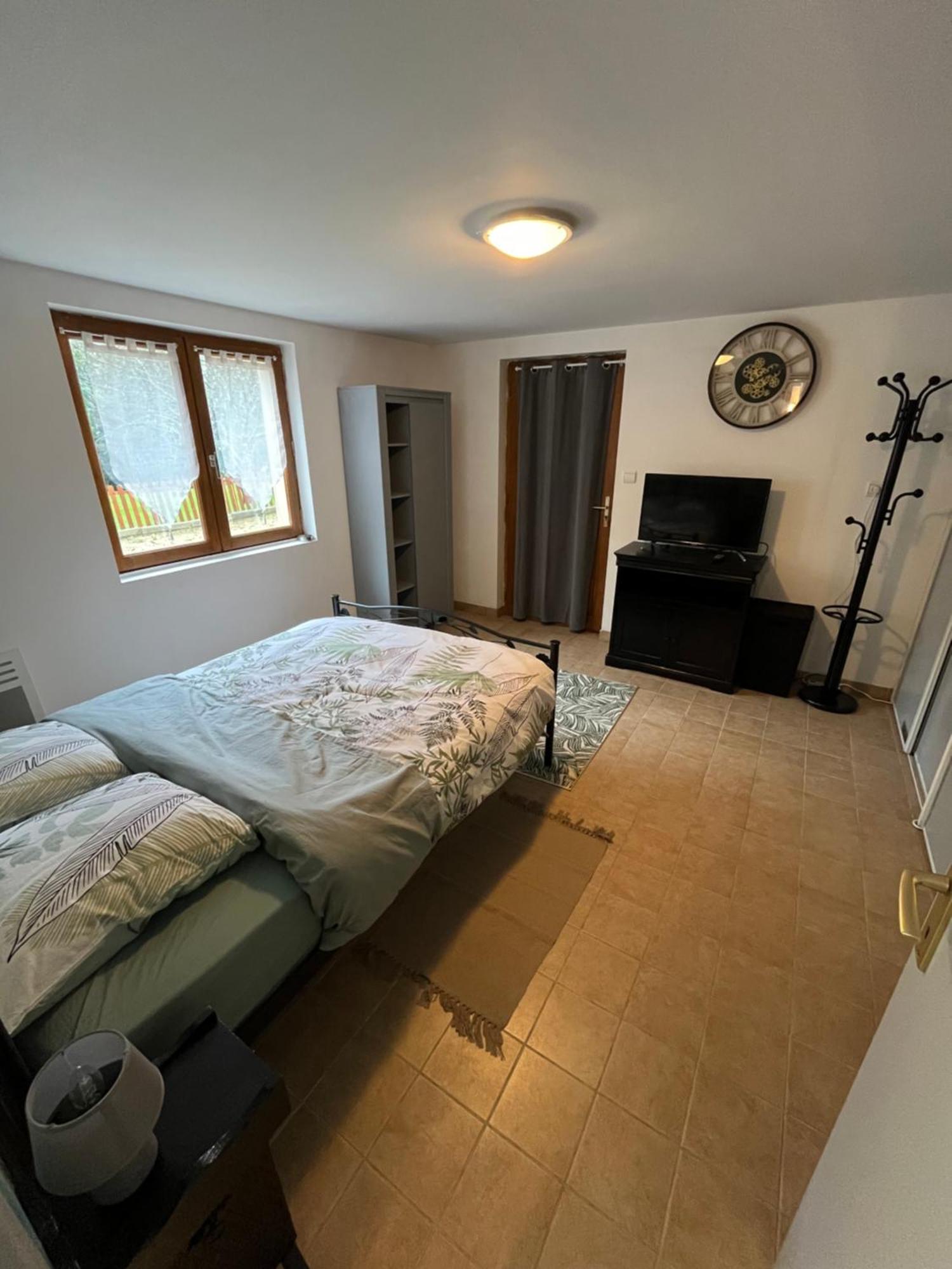 Logement Paisible En Bord De Vienne Bonneuil-Matours Exteriér fotografie